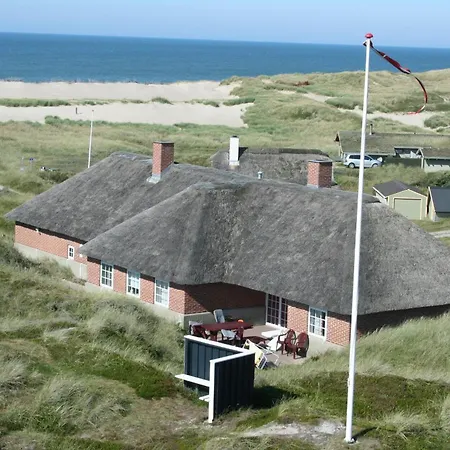Thatched House With Pool By The Sea - Sj690 Tatil Evi Harboør