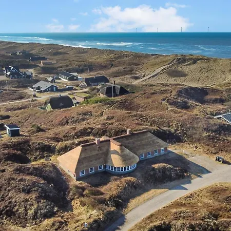 펜션 Thatched House With Pool By The Sea - Sj690 Harboør