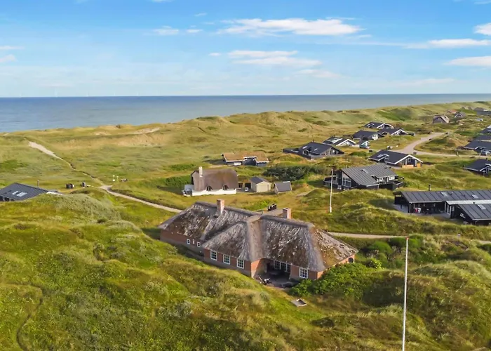 Thatched House With Pool By The Sea - Sj690 *