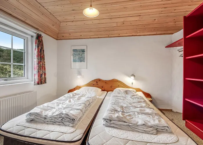 Thatched House With Pool By The Sea - Sj690 Prázdninový dům