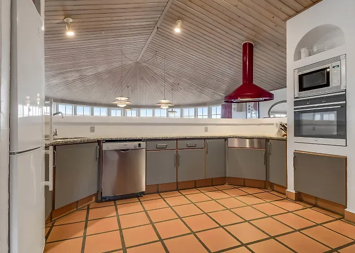 Thatched House With Pool By The Sea - Sj690 Prázdninový dům *